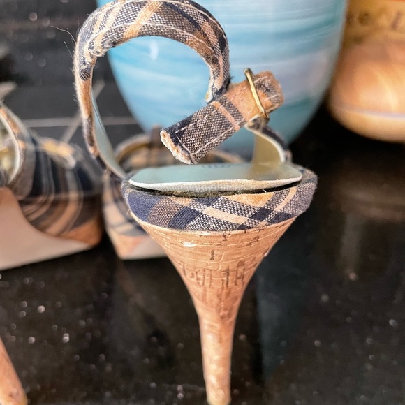 Wild Diva - Plaid Heels - Picture 6 of 8